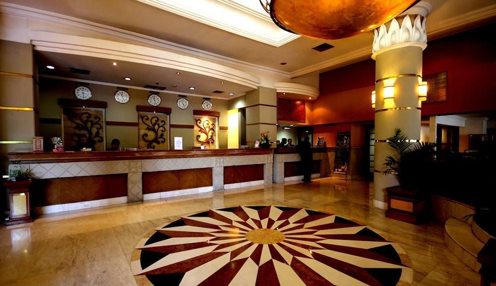 Hotel Maharadja Cakarta Dış mekan fotoğraf
