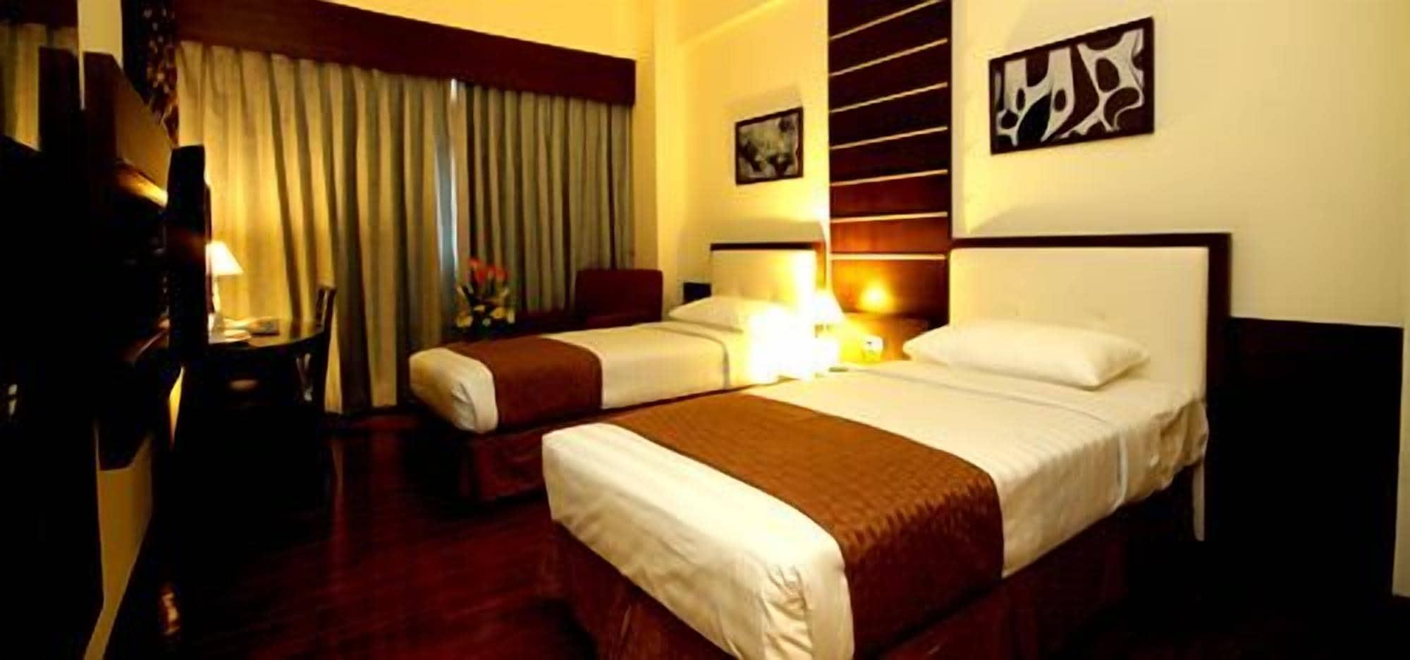 Hotel Maharadja Cakarta Dış mekan fotoğraf